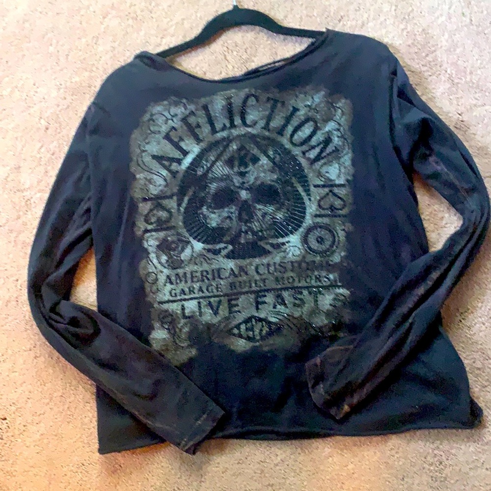 Affliction bling skull top